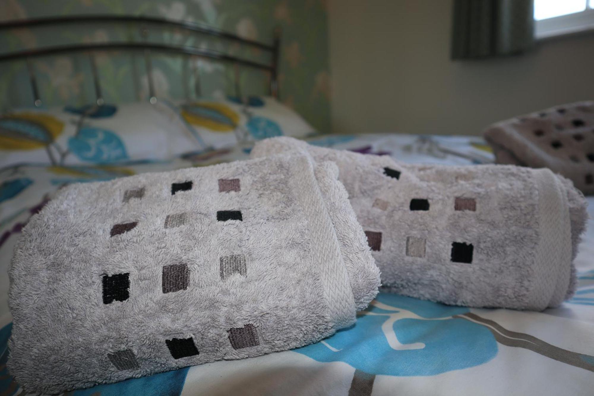 In Our Liverpool Home Sleeps 5 In 2 Double & 1 Single Bedrooms Екстериор снимка
