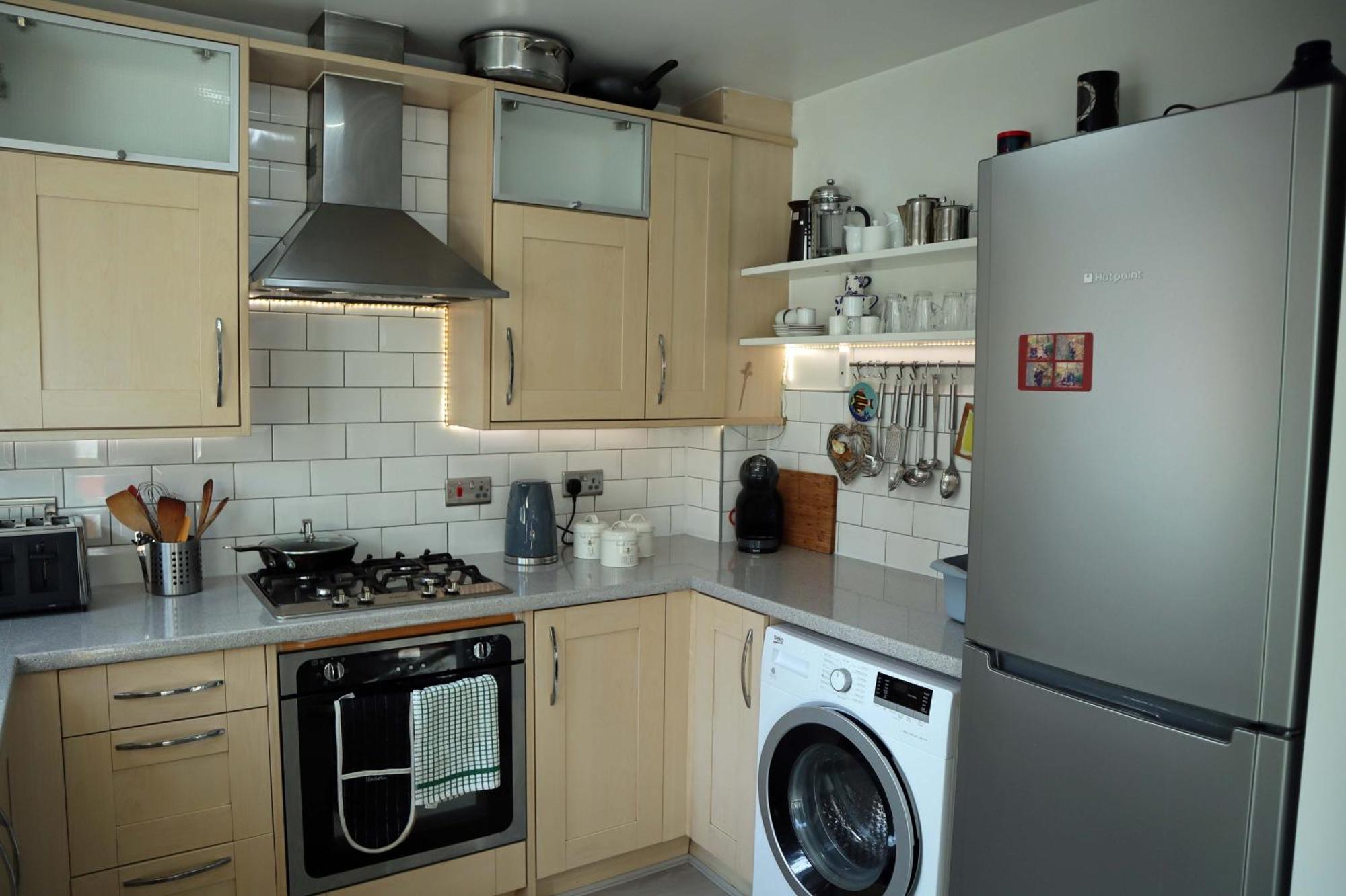 In Our Liverpool Home Sleeps 5 In 2 Double & 1 Single Bedrooms Екстериор снимка