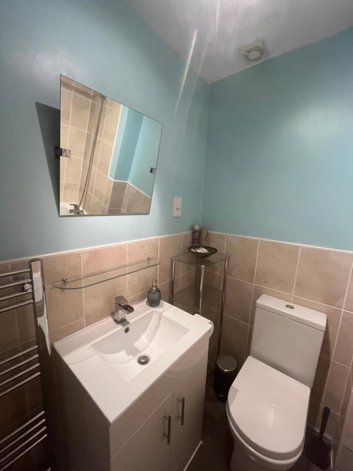 In Our Liverpool Home Sleeps 5 In 2 Double & 1 Single Bedrooms Екстериор снимка
