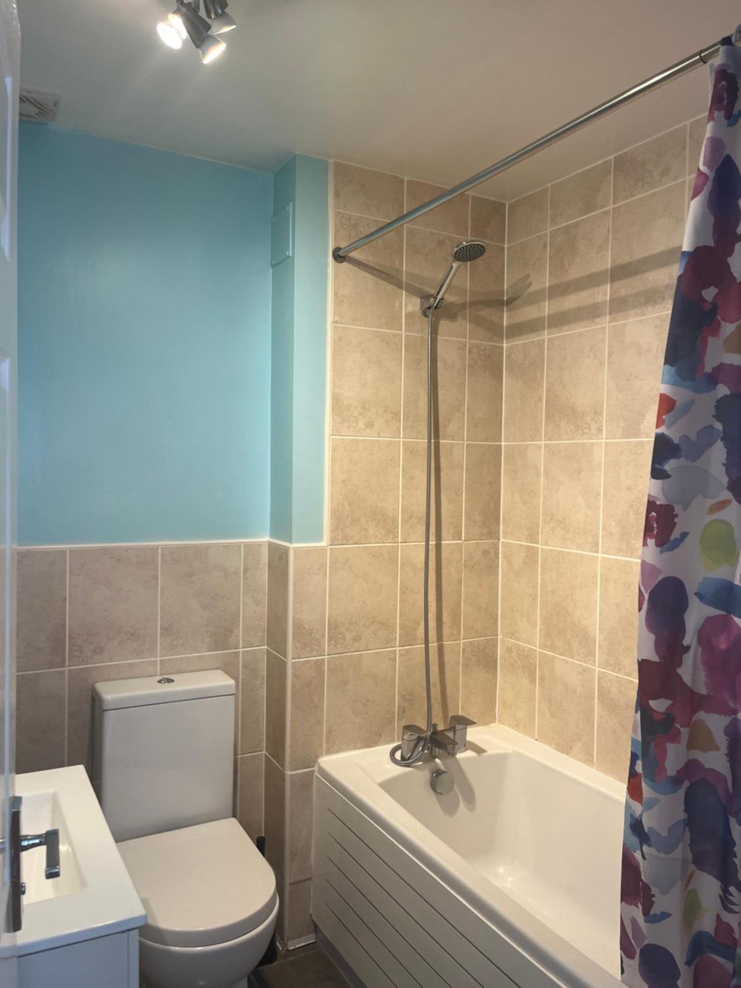 In Our Liverpool Home Sleeps 5 In 2 Double & 1 Single Bedrooms Екстериор снимка